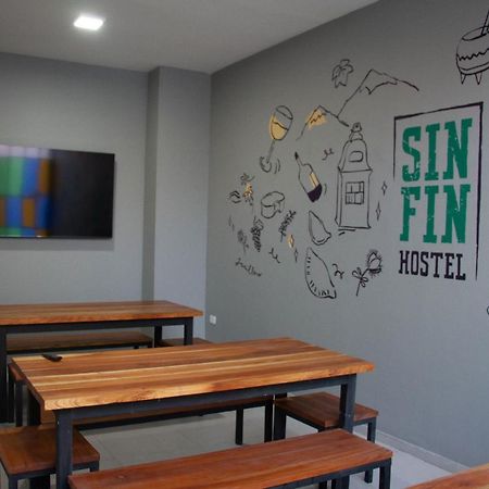 Sin Fin Hostel Мендоса Екстер'єр фото