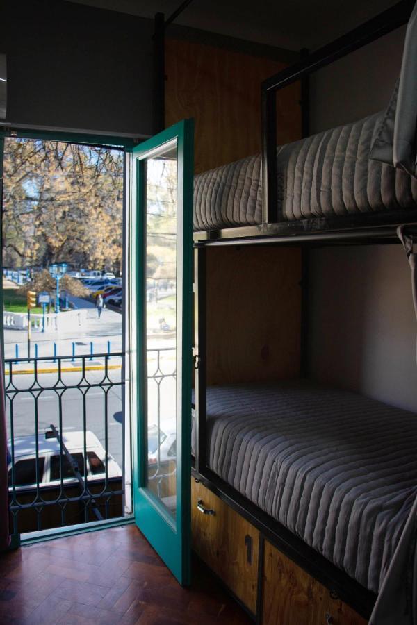 Sin Fin Hostel Мендоса Екстер'єр фото