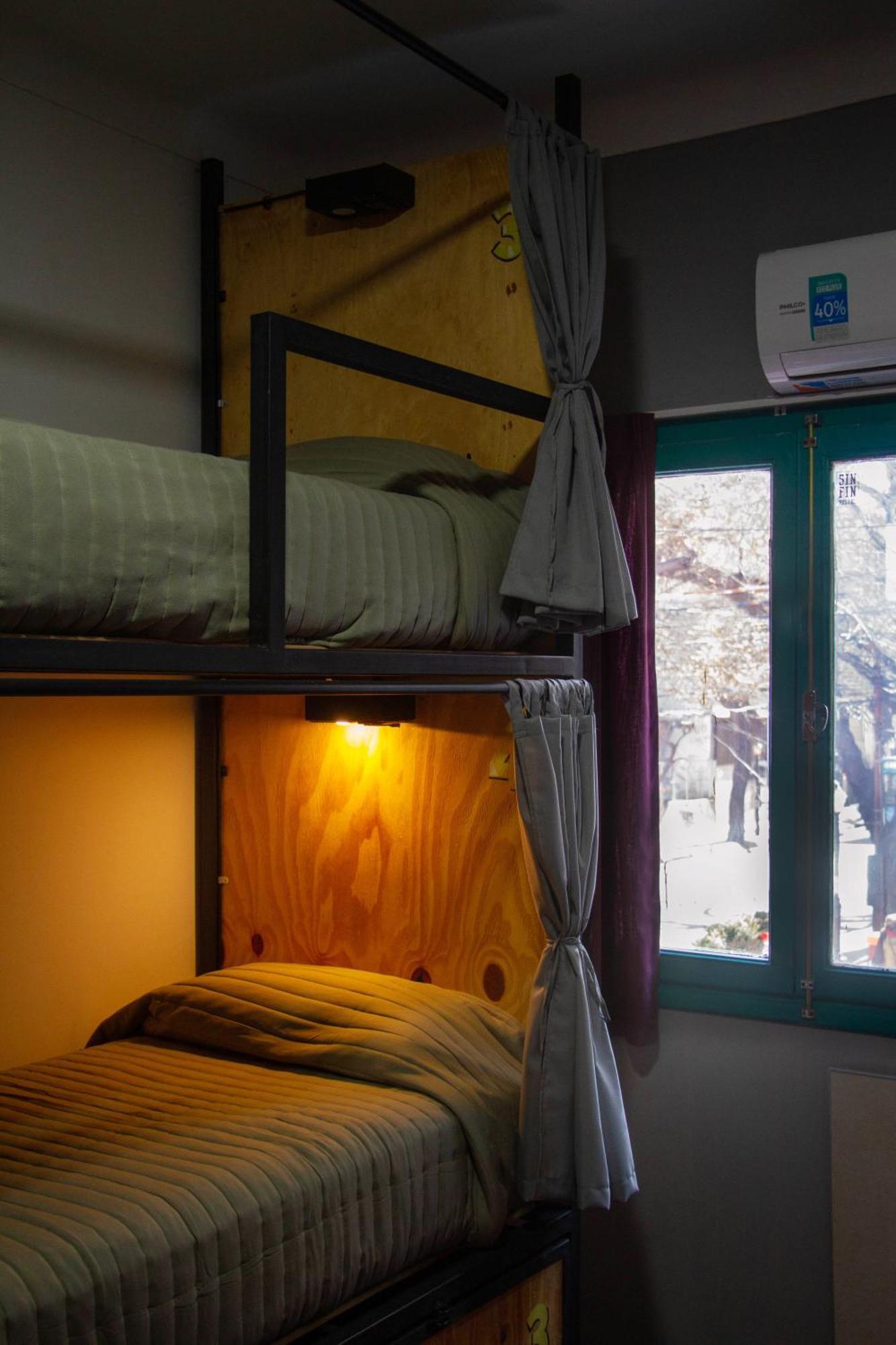 Sin Fin Hostel Мендоса Екстер'єр фото