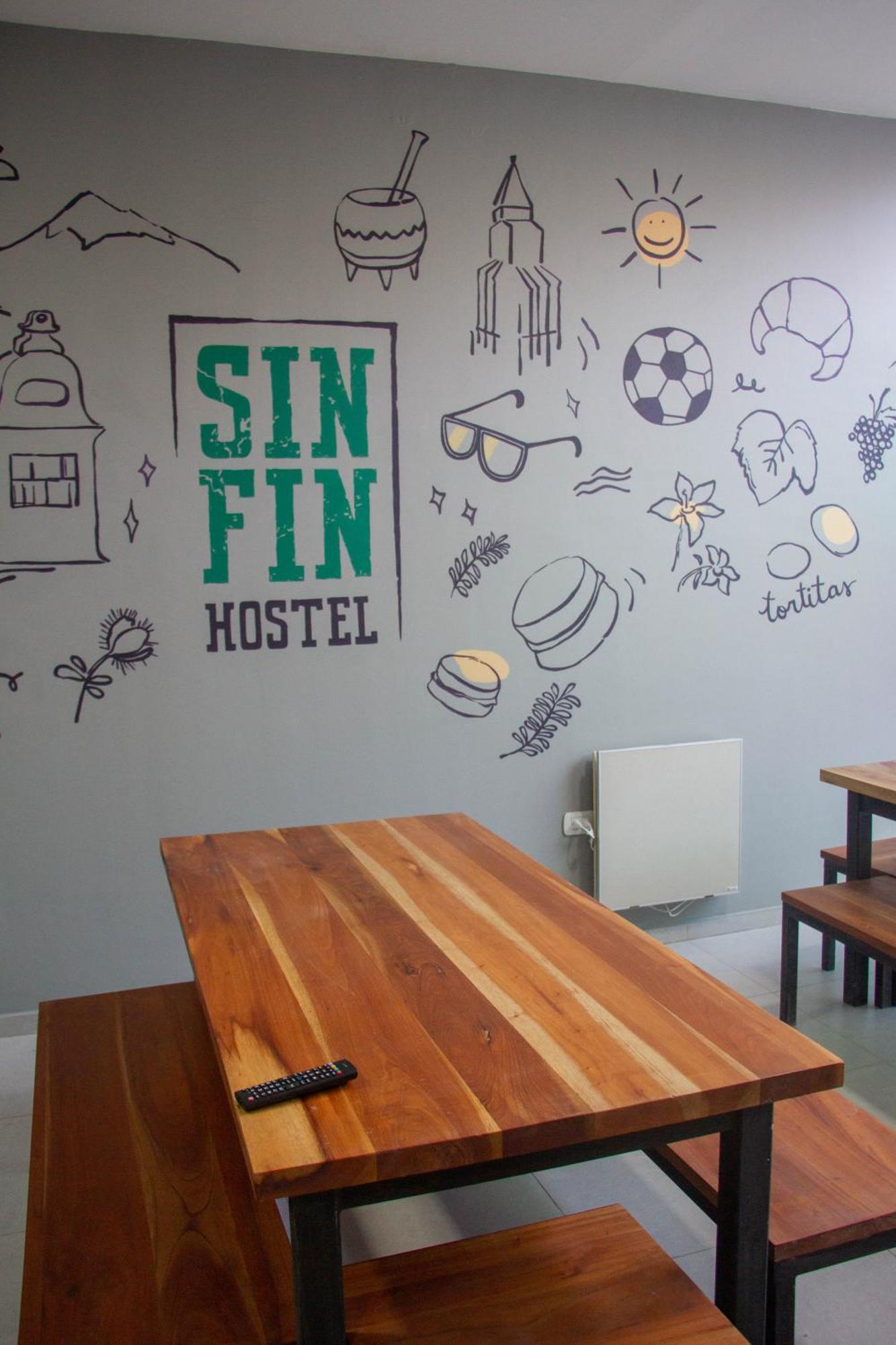 Sin Fin Hostel Мендоса Екстер'єр фото