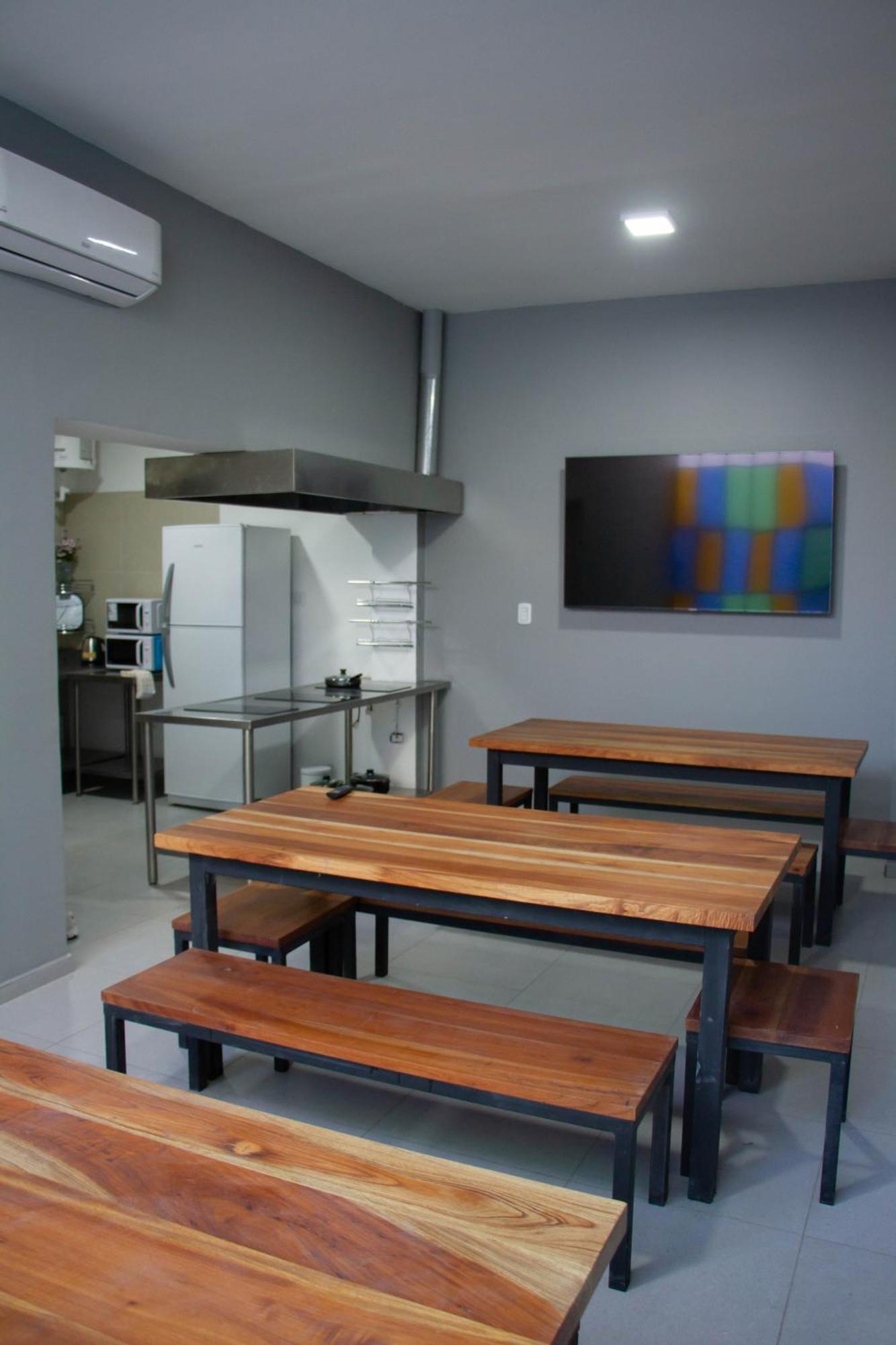 Sin Fin Hostel Мендоса Екстер'єр фото