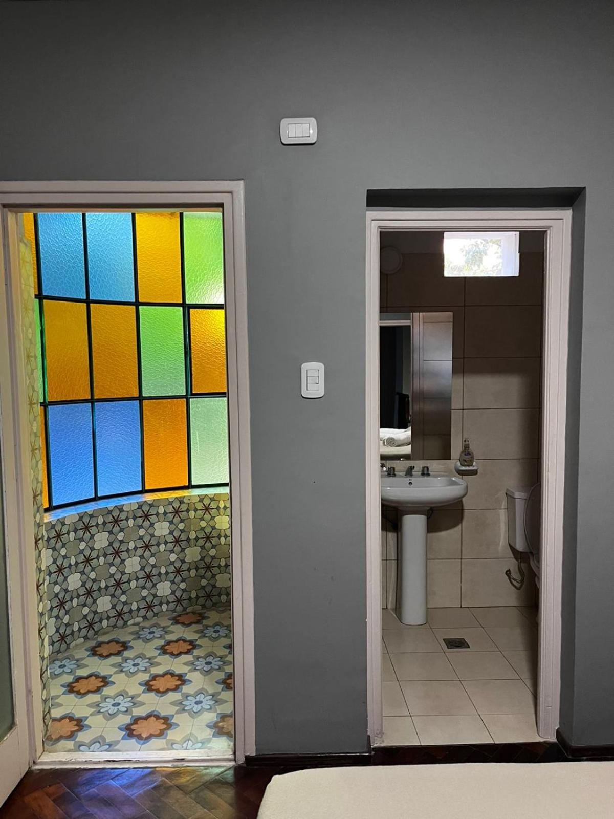 Sin Fin Hostel Мендоса Екстер'єр фото