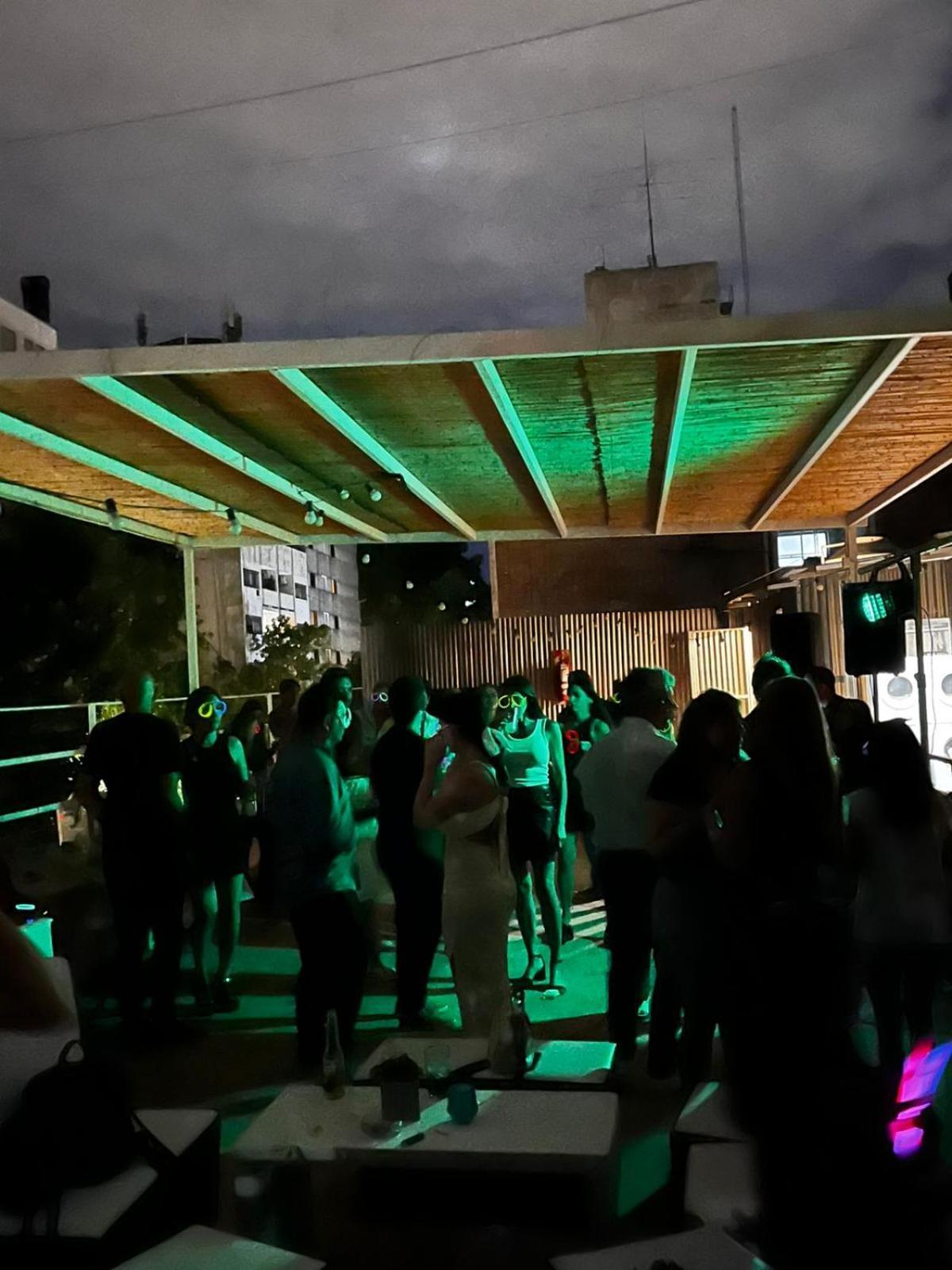 Sin Fin Hostel Мендоса Екстер'єр фото