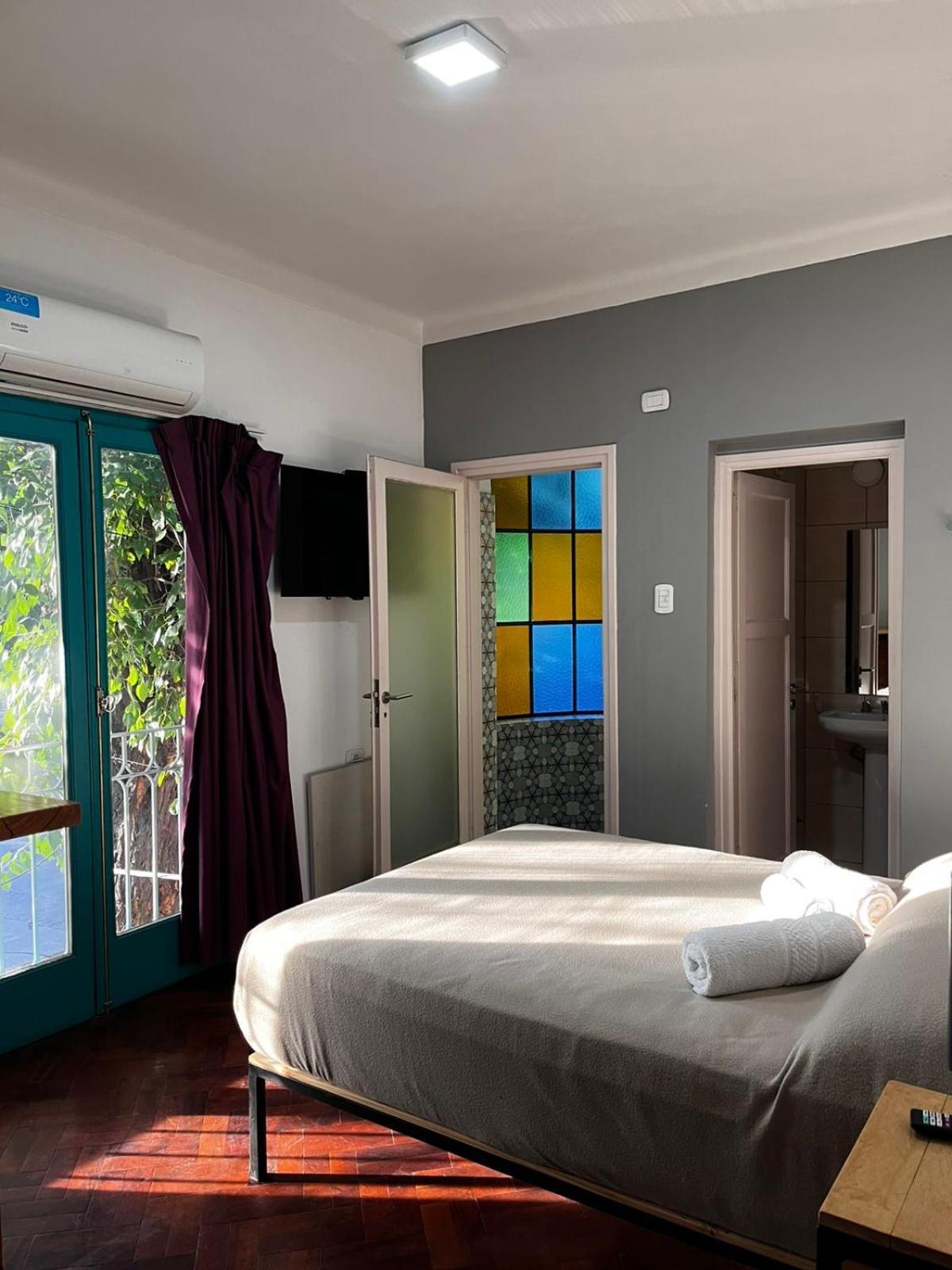 Sin Fin Hostel Мендоса Екстер'єр фото
