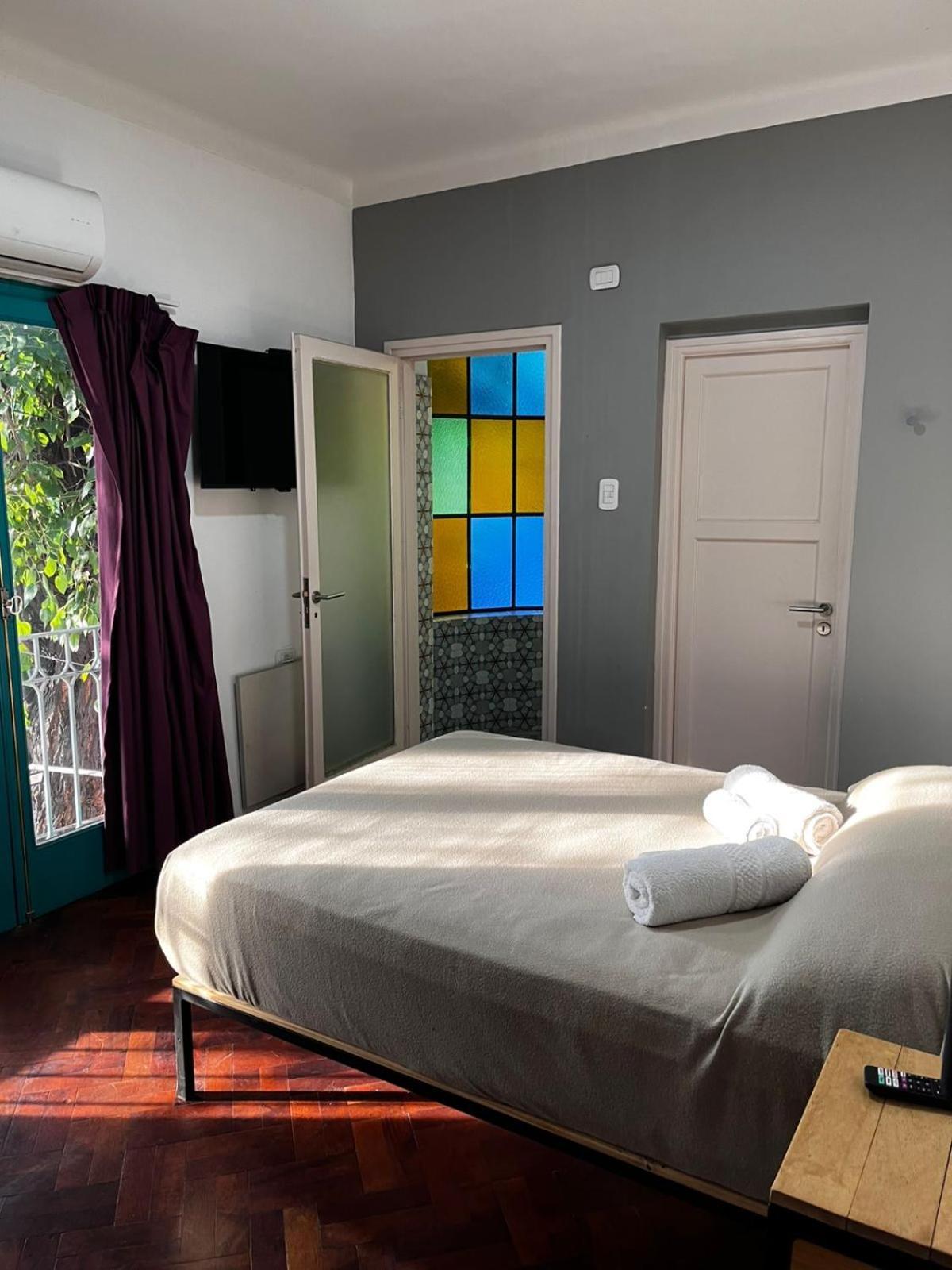 Sin Fin Hostel Мендоса Екстер'єр фото
