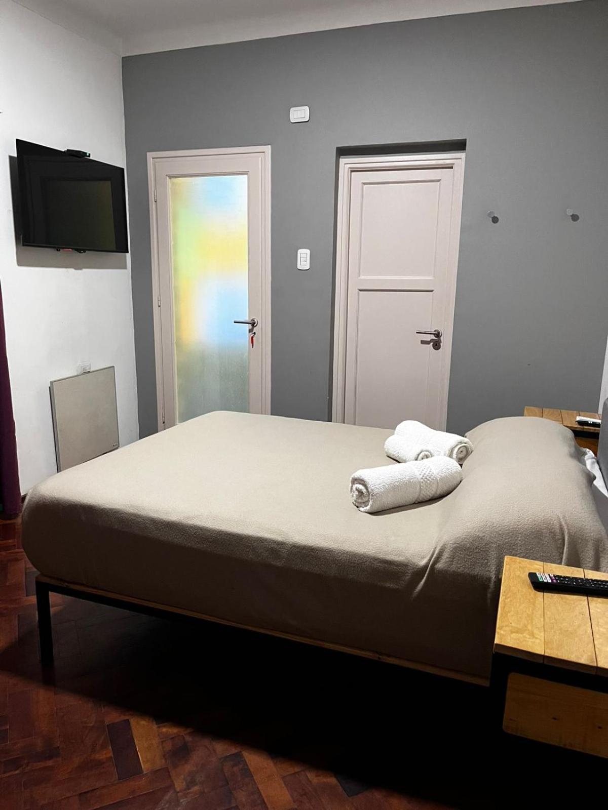 Sin Fin Hostel Мендоса Екстер'єр фото