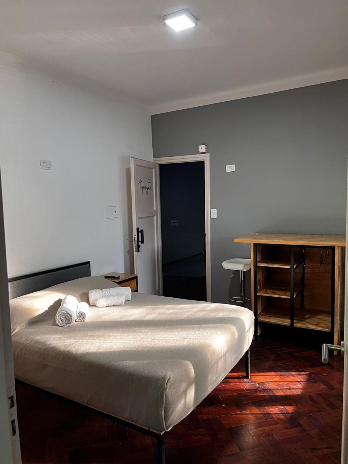 Sin Fin Hostel Мендоса Екстер'єр фото